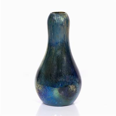 Lot 538 - Lustre Art Pottery vase