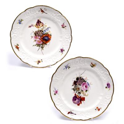Lot 542 - Pair of Nantgarw porcelain plates