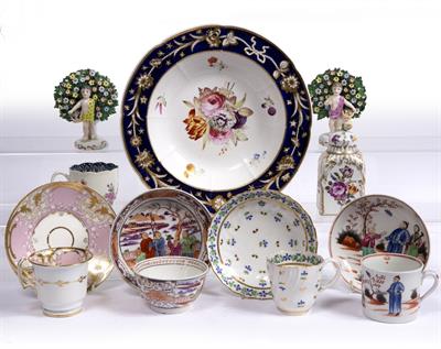 Lot 551 - Spode bowl