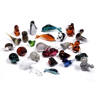 Lot 564 - Collection of Wedgwood glass animals