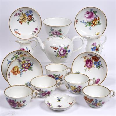 Lot 572 - Meissen part teaset