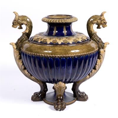 Lot 599 - Continental majolica vase
