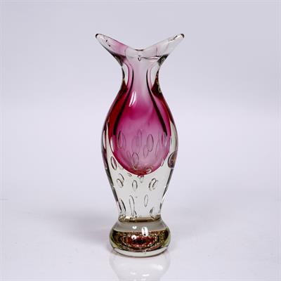 Lot 357 - Czech glass