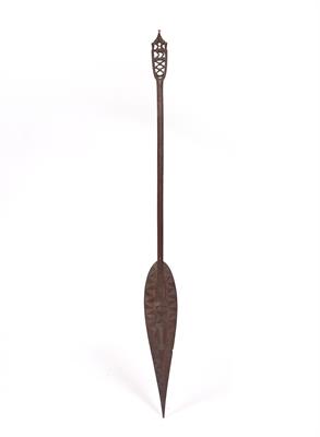 Lot 423 - Tribal paddle