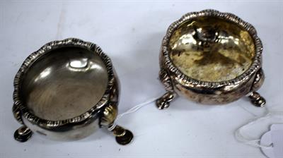 Lot 38 - A PAIR OF GEORGIAN SILVER SALTS each 7.5cm in diameter