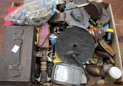 Lot 53 - A LARGE COLLECTION OF MISCELLANEOUS BIJOUTERIE and curiosities to include antique lace bobbins