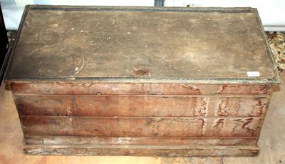 Lot 113 - AN OLD PINE BOX containing a collection of antique pewter to include a James Yates half pint mug