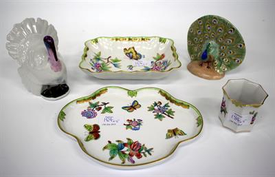 Lot 184 - A HEREND PORCELAIN MODEL OF A TURKEY signed to the reverse Krupinszky 10.5cm high together with a