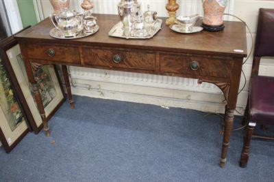 Lot 259 - A WILLIAM IV MAHOGANY SIDE TABLE with three frieze drawers