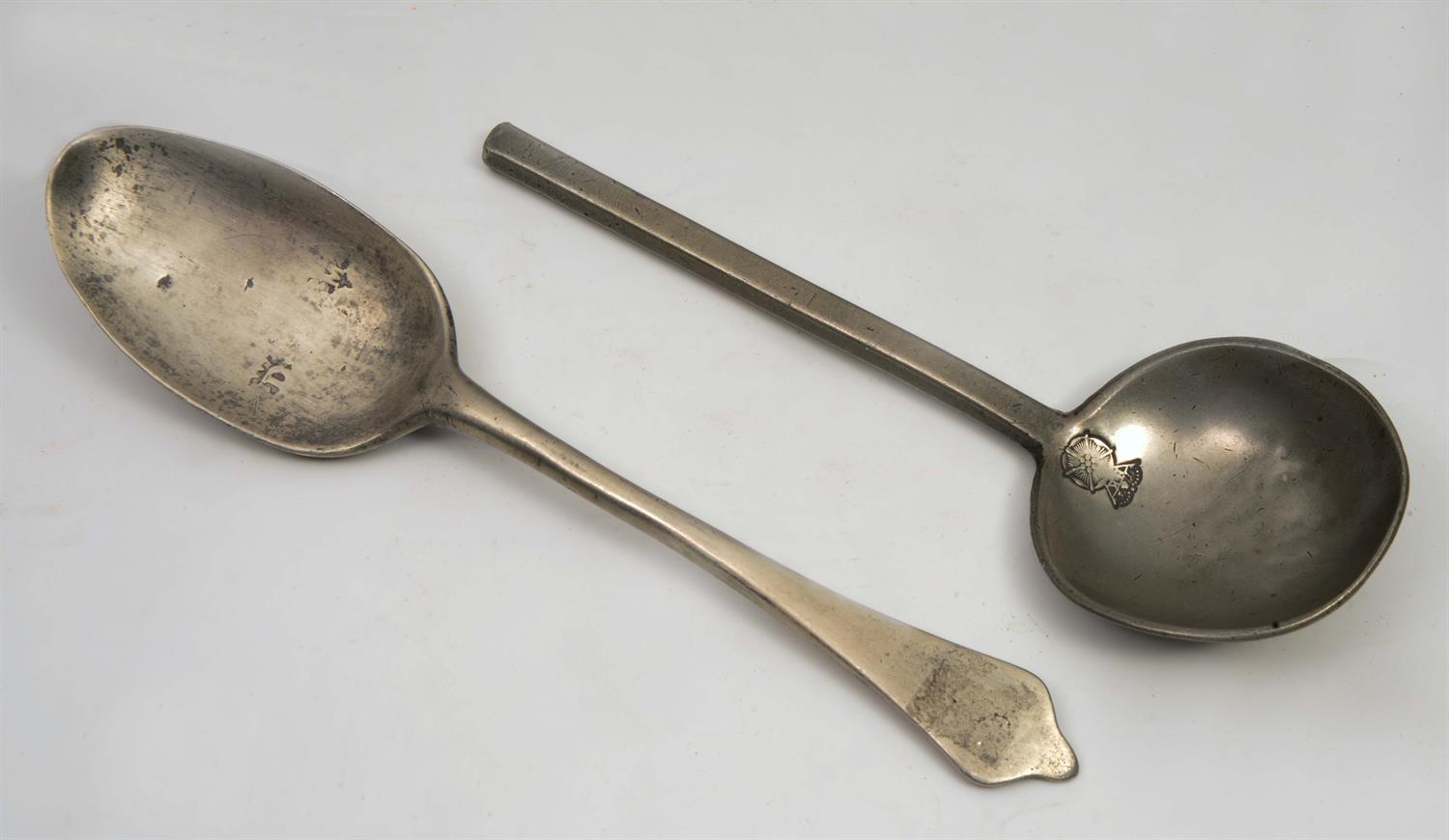 Lot 336 - AN OLD DUTCH PEWTER SPOON