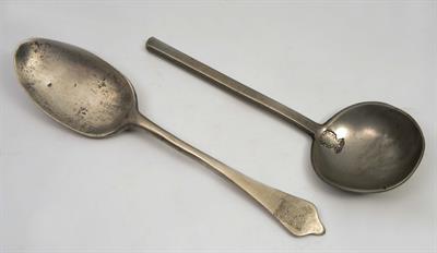 Lot 336 - AN OLD DUTCH PEWTER SPOON