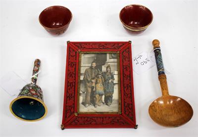 Lot 390 - A CHINESE CLOISONNE GILT METAL BELL