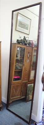 Lot 521 - A LARGE LATE 19TH/EARLY 20TH CENTURY RECTANGULAR WALL MIRROR