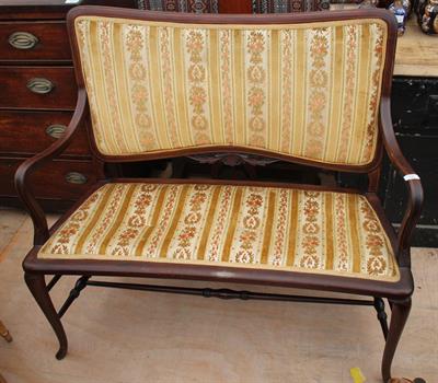 Lot 546 - AN EDWARDIAN MAHOGANY AND SATINWOOD INLAID TWO SEATER SETTEE with turned supports and cabriole legs