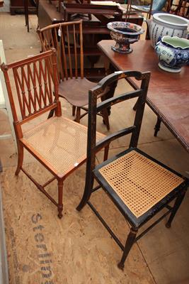 Lot 597 - AN EARLY 20TH CENTURY ASH AND ELM SPINDLE BACK OCCASIONAL CHAIR
