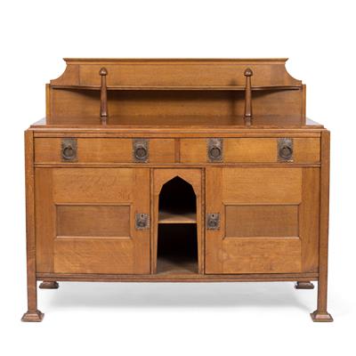 Lot 1 - George Montague Ellwood for Bath Cabinet Makers