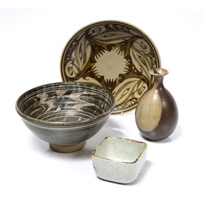 Lot 274 - Studio Pottery