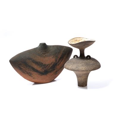 Lot 330 - Studio pottery