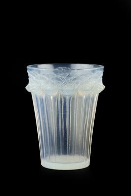 Lot 354 - René Lalique (1860-1945)