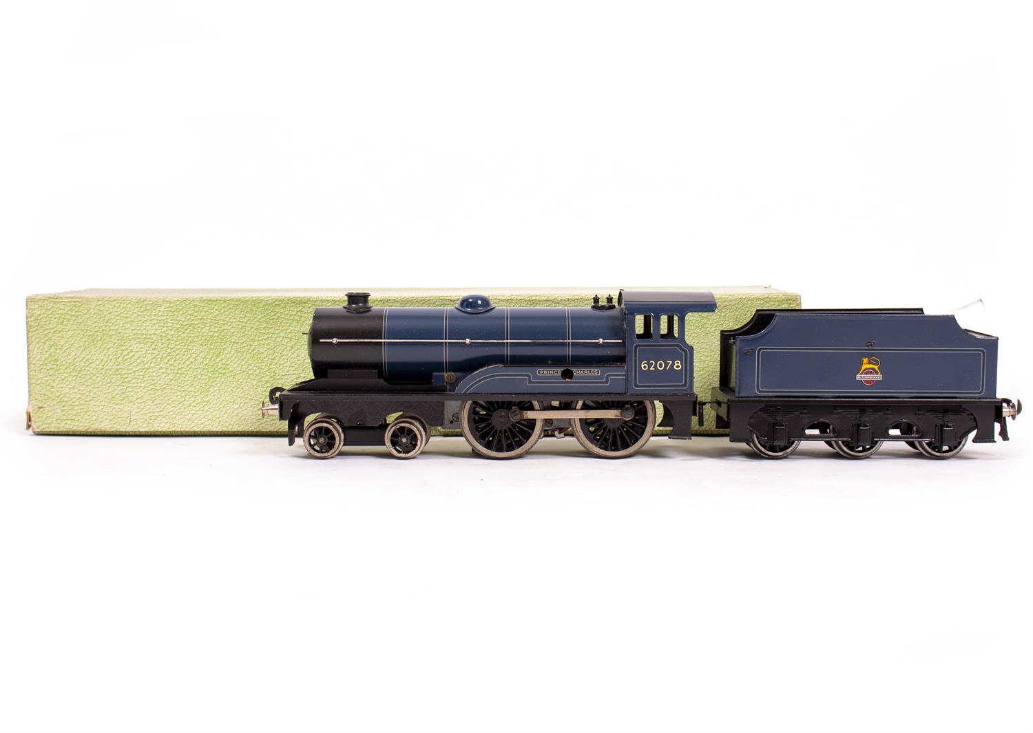 Lot 17 - A BASSETT-LOWKE 'O' GAUGE ELECTRIC 4-4-0 LOCOMOTIVE