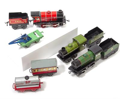 Lot 18 - A GROUP OF THREE HORNBY CLOCKWORK 'O' GAUGE LOCOMOTIVES