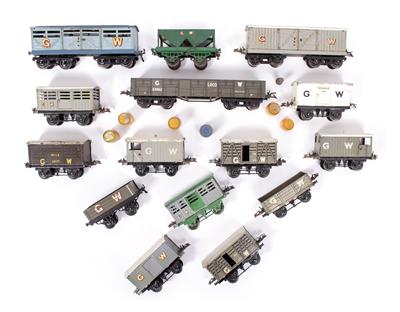 Lot 25 - A GROUP OF 15 PIECES OF GREAT WESTERN RAILWAY ROLLING STOCK