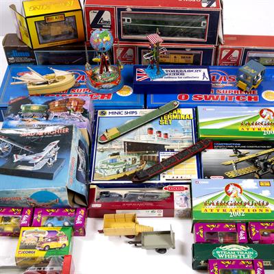 Lot 35 - A COLLECTION OF VARIOUS DIE CAST CORGI AND OTHER VEHICLES