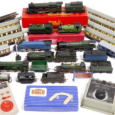 Lot 36 - A QUANTITY OF DUBLO AND TRI-ANG HORNBY '00' GAUGE LOCOMOTIVES