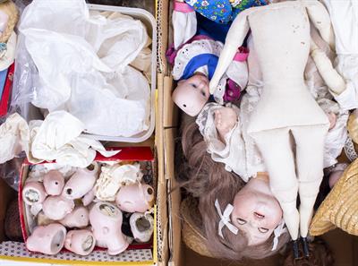 Lot 80 - A COLLECTION OF PORCELAIN HEADED DOLLS