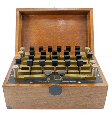 Lot 130 - A MAHOGANY CASE RESISTANCE BOX