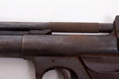 Lot 181 - A WEBLEY 'SENIOR' AIR PISTOL