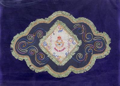 Lot 186 - AN OLD FRAMED RAF EMBROIDERED SILK DECORATION