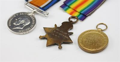 Lot 191 - A GROUP OF THREE WORLD WAR I MEDALS