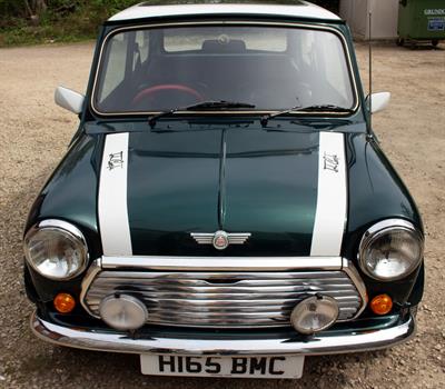 Lot 210 - A MINI COOPER TWO DOOR SALOON AUTOMOBILE