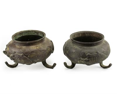 Lot 406 - A PAIR OF ORIENTAL BRONZE PLANT STANDS