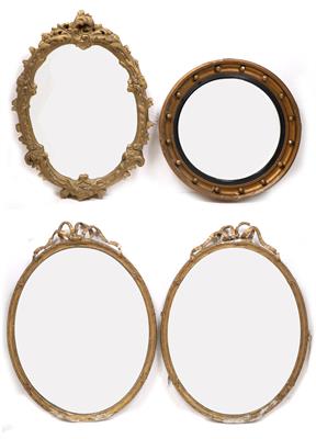 Lot 419 - AN EARLY 20TH CENTURY CONVEX GILT FRAMED WALL MIRROR