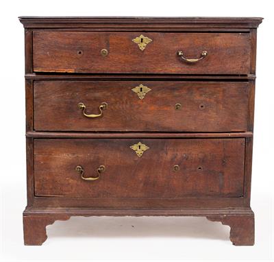 Lot 441 - AN 17TH CENTURY OAK CHEST