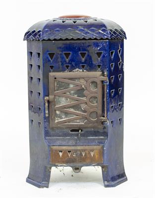 Lot 446 - A FRENCH BLUE ENAMELLED ART DECO STYLE STOVE