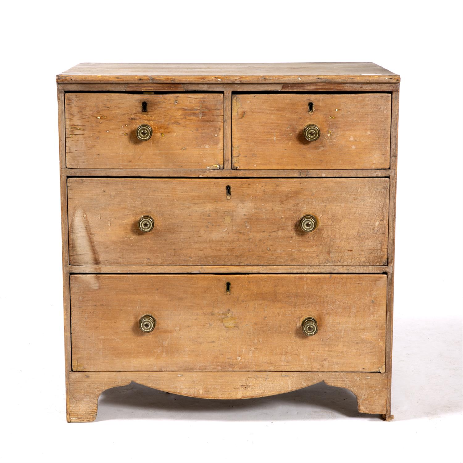 Lot 470 - A SMALL PINE CHEST