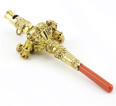 Lot 506 - A VICTORIAN SILVER GILT BABY RATTLE