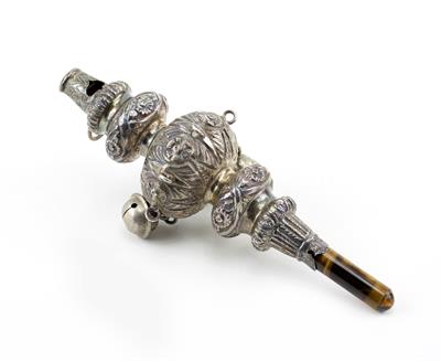 Lot 507 - A VICTORIAN SILVER CHILD'S RATTLE