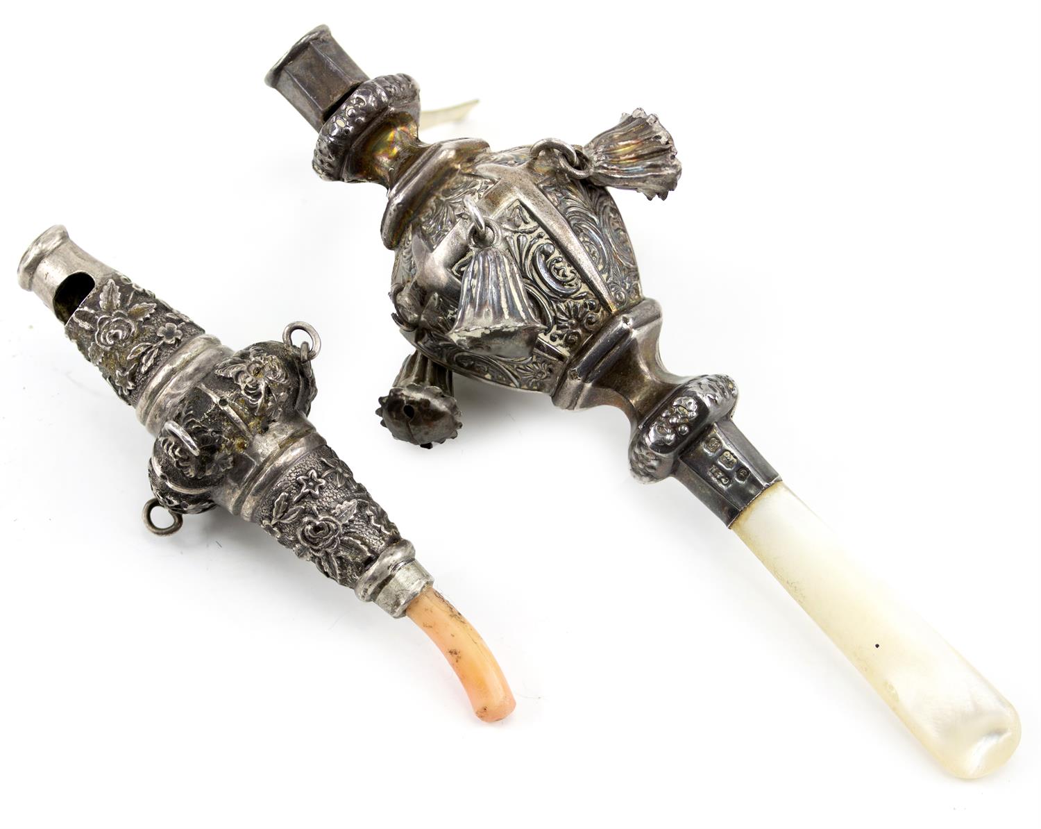 Lot 508 - AN EDWARDIAN SILVER BABY'S RATTLE