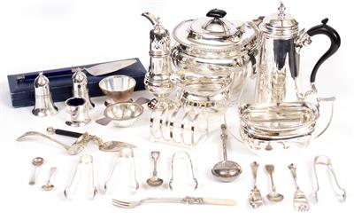 Lot 512 - A SELECTION OF EPNS AND SILVER PLATED WARE