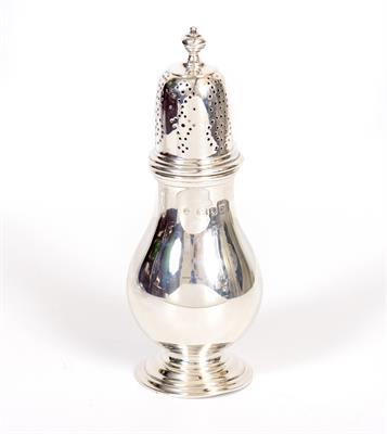 Lot 515 - A SILVER SUGAR CASTER