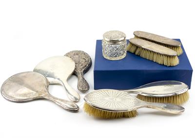 Lot 521 - AN ASSORTMENT OF SILVER MOUNTED DRESSING TABLE REQUISITES