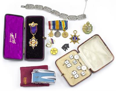 Lot 529 - A SMALL COLLECTION OF MASONIC MEDALS