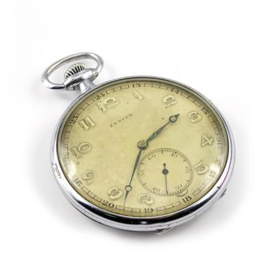 Lot 548 - A ZENITH CHROME PLATED POCKET WATCH