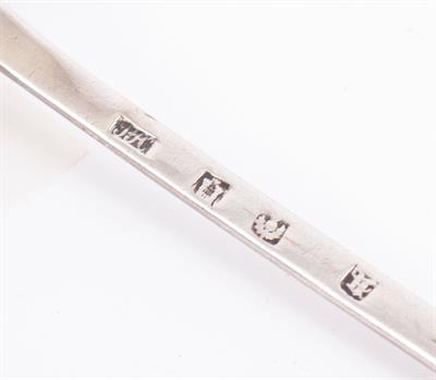 Lot 554 - A SILVER BASTING SPOON