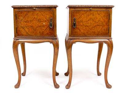 Lot 607 - A PAIR OF FRENCH STYLE BURR WALNUT FRONTED POT CUPBOARDS