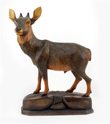 Lot 608 - A 20TH CENTURY BLACK FOREST CARVED MODEL OF A DEER